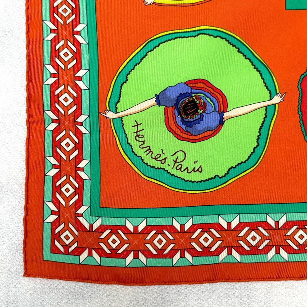 Hermès “Belle du Mexique” 90 cm Silk Scarf - Pristine with Hermes Box Circa 2007 - Picture 2 of 9